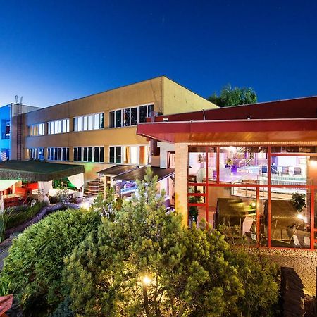 Hotel Therma Dunajská Streda Exterior photo
